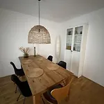 Wiembachallee Apartment